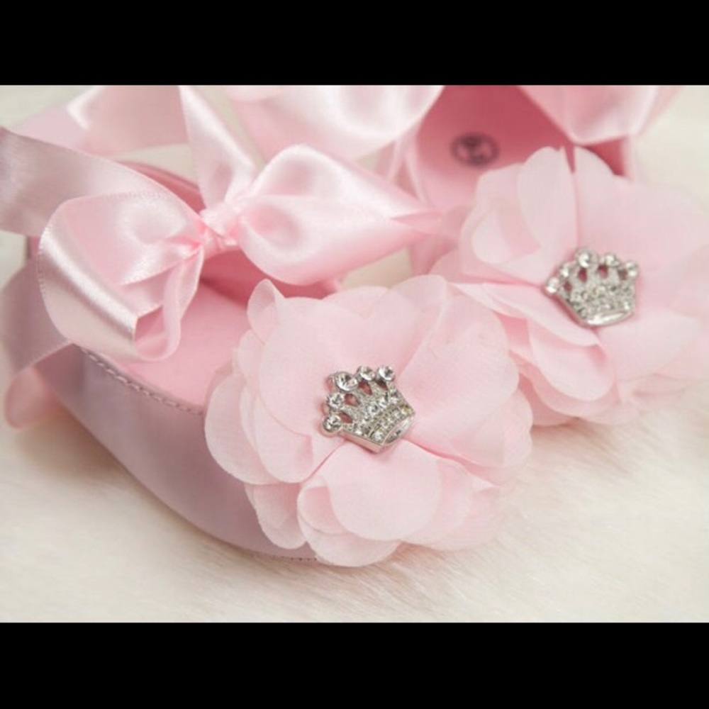 Pink Baby Ribbon Tie Shoes